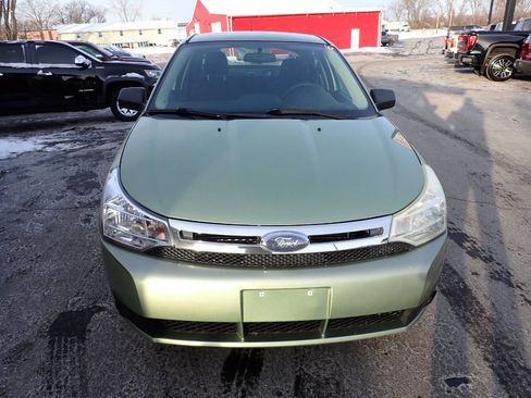 Used 2008 Ford Focus SE image 2