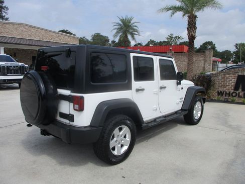 Used 2015 Jeep Wrangler Unlimited Sport w/ Quick Order Package 24S AWD/4WD image 11