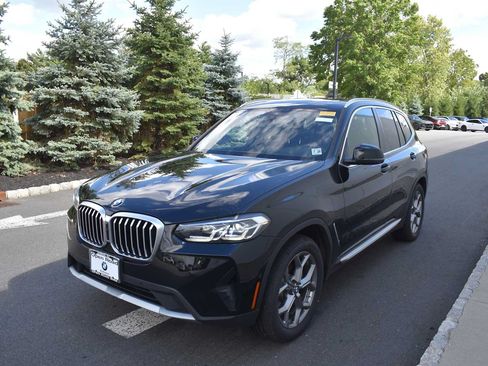 Used 2024 BMW X3 xDrive30i w/ Premium Package AWD/4WD image 2