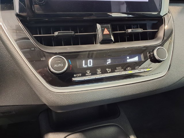 Used 2024 Toyota Corolla LE FWD image 13