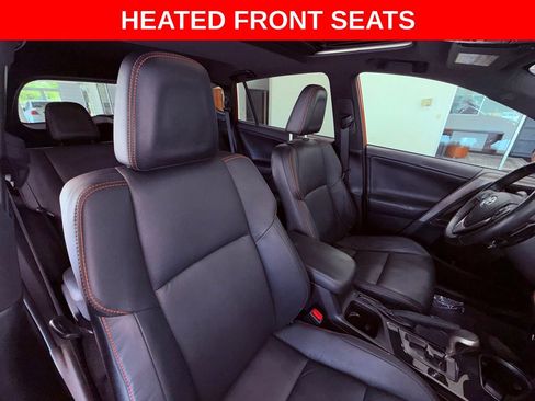 Used 2016 Toyota RAV4 SE FWD image 9