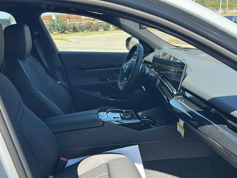 New 2026 BMW 530i w/ M Sport Package RWD image 22