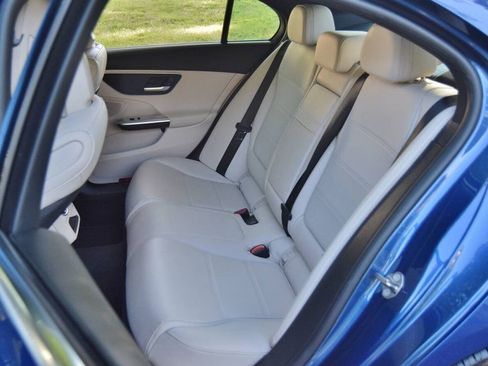 Used 2022 Mercedes-Benz C 300 4MATIC Sedan image 45