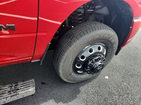 New 2026 RAM 3500 Laramie AWD/4WD image 24
