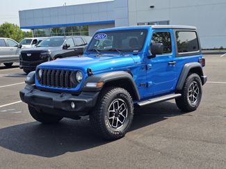 Used 2024 Jeep Wrangler Sport AWD/4WD video 2