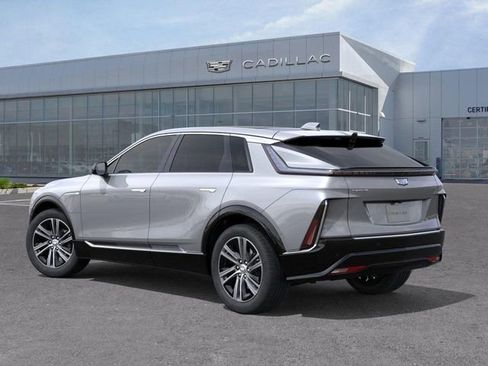 New 2025 Cadillac Lyriq Luxury RWD image 3