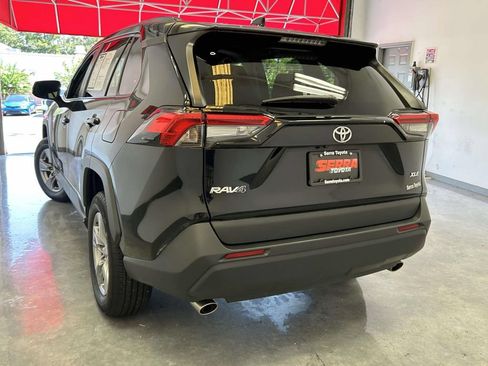 Used 2024 Toyota RAV4 XLE FWD image 5