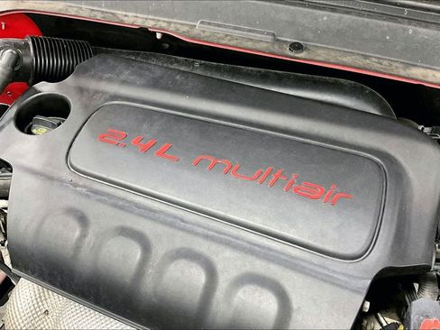 Used 2018 Jeep Renegade Altitude w/ Advanced Technology Group image 40