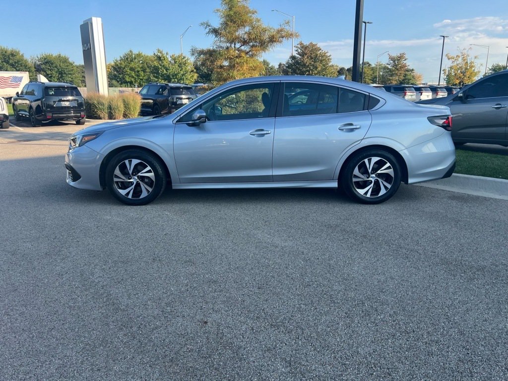 Used 2020 Subaru Legacy Premium AWD/4WD image 3