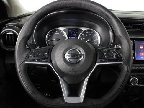 Certified 2021 Nissan Kicks S FWD image 10