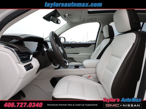 Used 2024 GMC Acadia Denali image 5