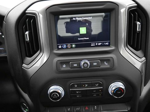 Used 2025 GMC Sierra 2500 Pro w/ Convenience Package image 18