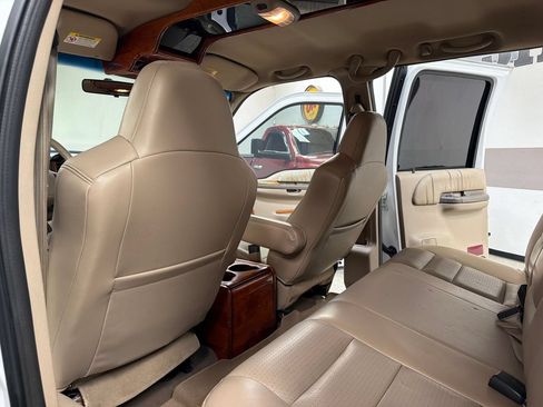 Used 2003 Ford F450 Lariat RWD image 34