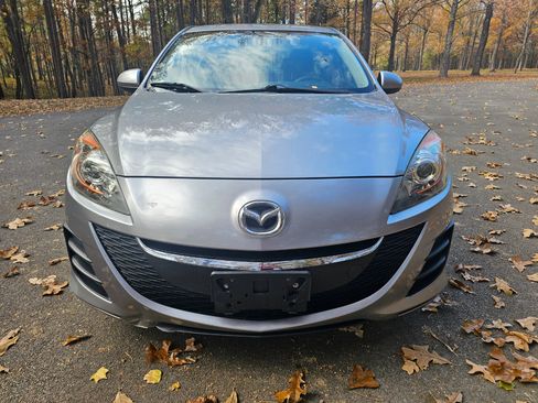 Used 2010 MAZDA MAZDA3 i Touring image 13