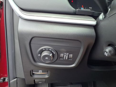 New 2026 Jeep Grand Cherokee L Limited AWD/4WD image 17