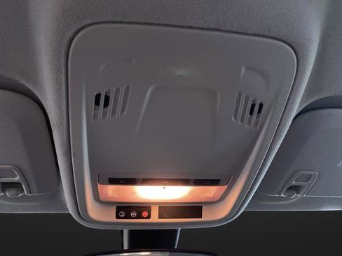 Used 2017 Chevrolet Cruze Premier image 22