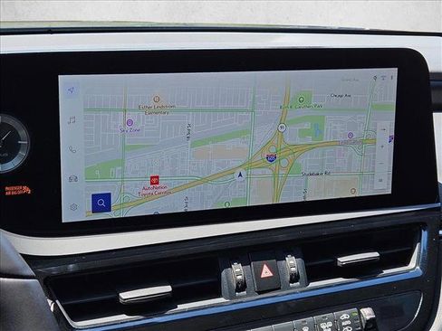 Used 2025 Lexus ES 300h w/ Premium Package FWD image 15