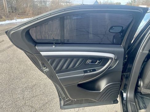 Used 2013 Ford Taurus SEL image 22