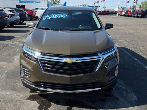 Used 2023 Chevrolet Equinox LT FWD image 2