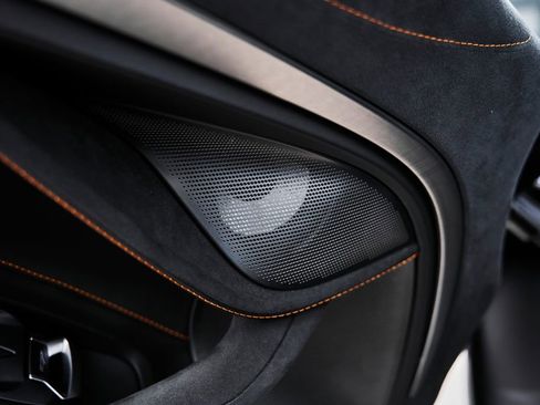 Used 2024 McLaren 750S image 33