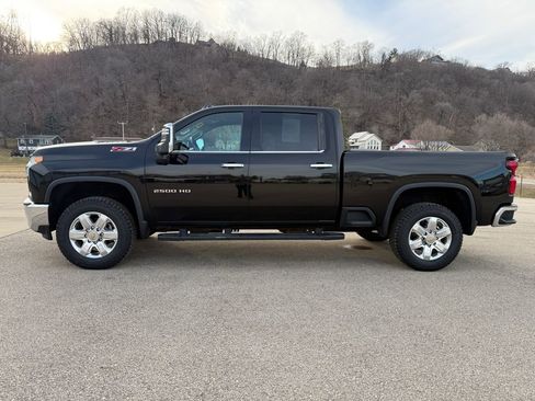 Used 2022 Chevrolet Silverado 2500 LTZ w/ LTZ Plus Package image 8