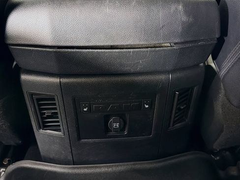 Used 2018 RAM 2500 Laramie w/ Sport Appearance Group AWD/4WD image 23