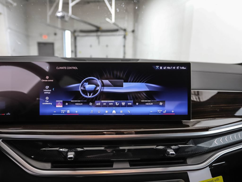Used 2026 BMW X5 xDrive40i w/ M Sport Package AWD/4WD image 18