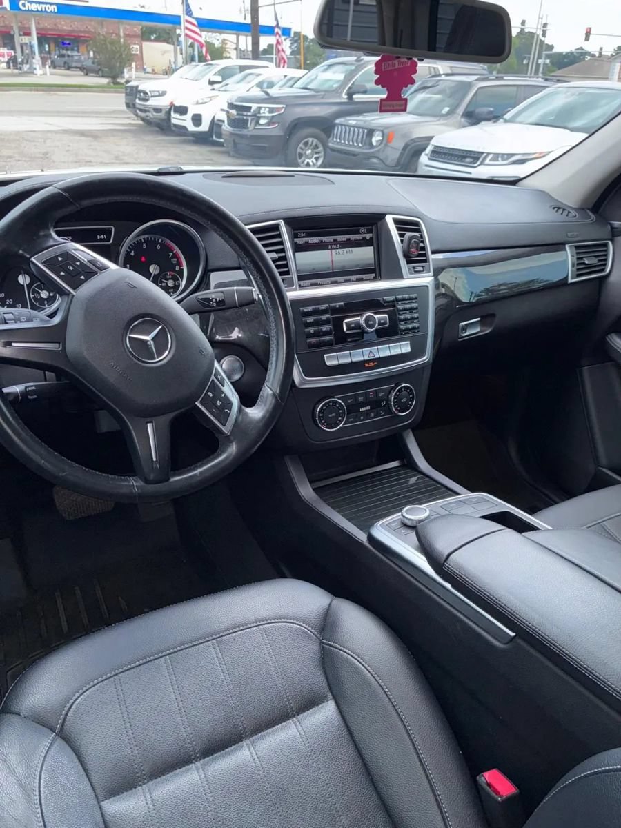 Used 2016 Mercedes-Benz GL 450 4MATIC image 25