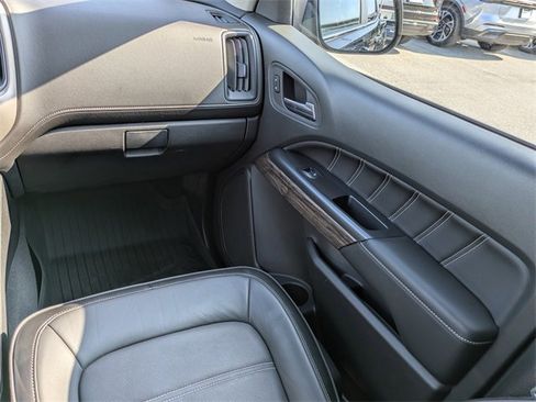 Used 2022 GMC Canyon Denali w/ Denali Black Edition Package image 16