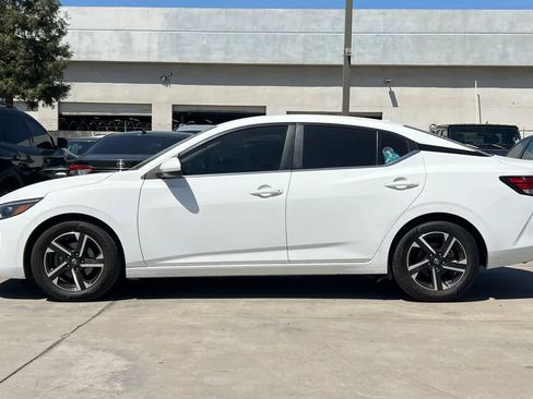 Used 2024 Nissan Sentra SV image 6