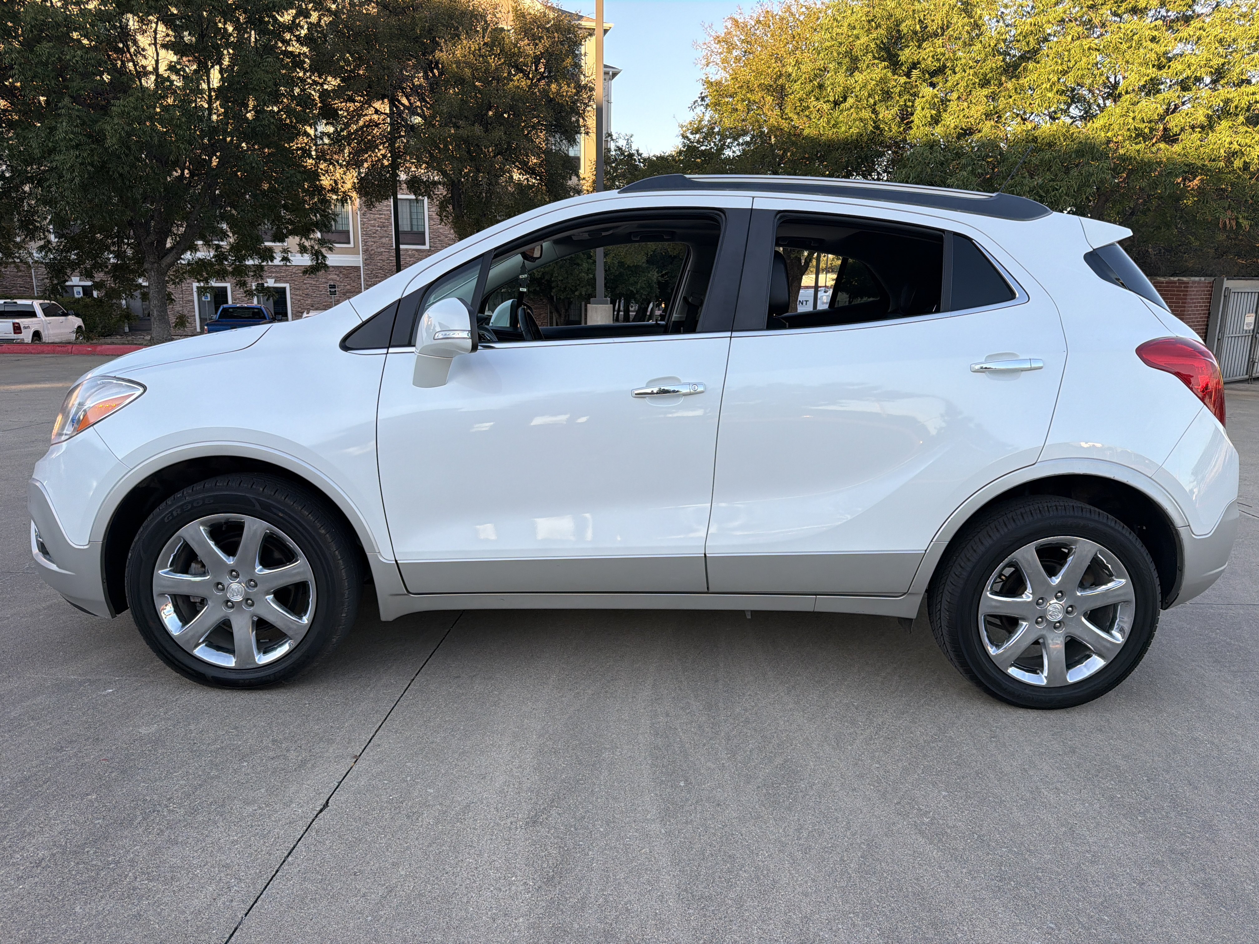 Used 2016 Buick Encore Premium w/ Experience Buick Package AWD/4WD image 4