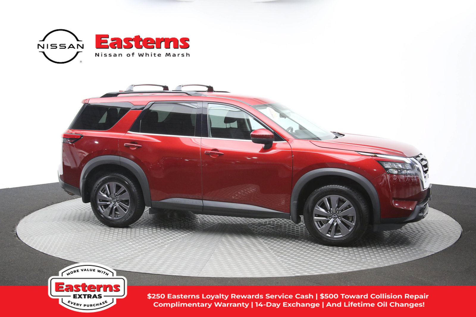 Used 2023 Nissan Pathfinder SV AWD/4WD image 44