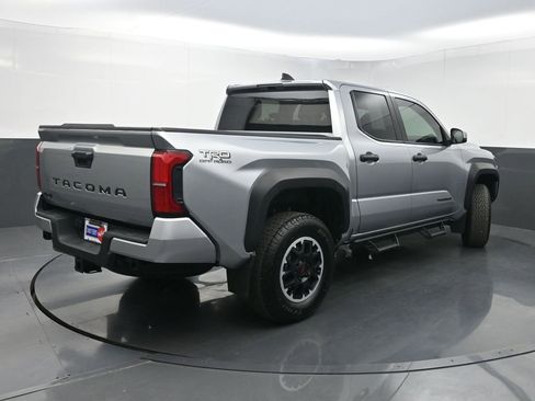 Used 2024 Toyota Tacoma TRD Off-Road AWD/4WD image 21