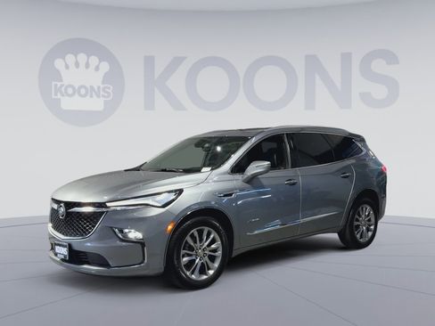 Used 2024 Buick Enclave Avenir w/ Avenir Technology Package AWD/4WD image 5