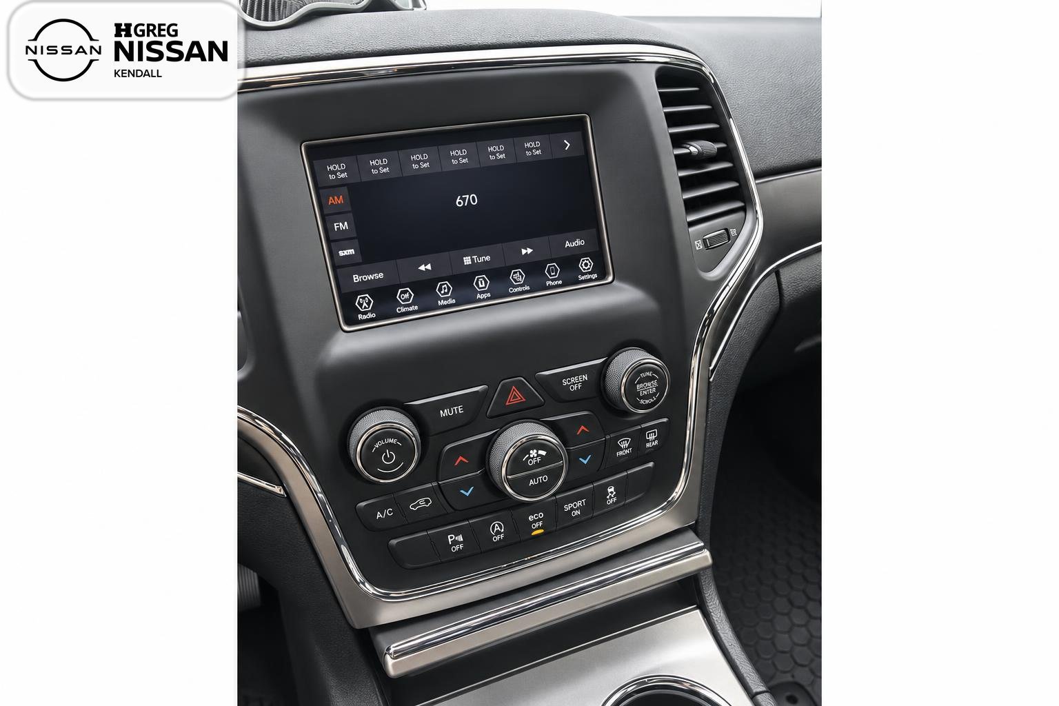 Used 2018 Jeep Grand Cherokee Limited AWD/4WD image 9