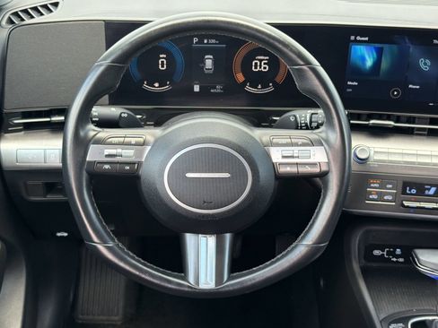 Used 2025 Hyundai Kona SEL FWD image 15
