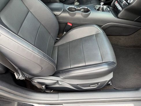 Used 2015 Ford Mustang GT Premium RWD image 17