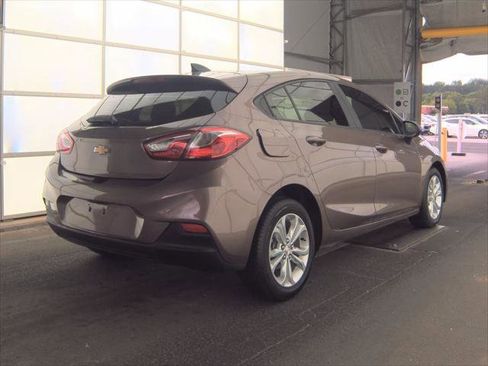 Used 2019 Chevrolet Cruze LS w/ LS Convenience Package FWD image 8