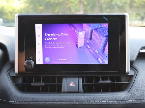 Certified 2025 Toyota RAV4 XLE FWD image 29