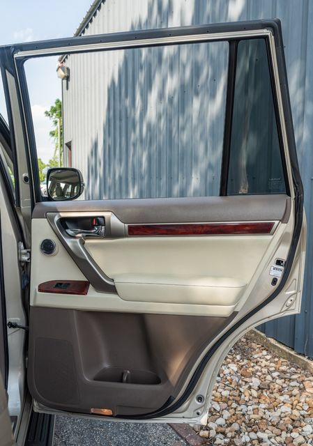 Used 2011 Lexus GX 460 Premium AWD/4WD image 39