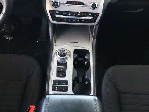 Used 2018 Jeep Wrangler Unlimited Sport AWD/4WD image 32