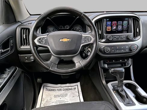 Used 2018 Chevrolet Colorado LT w/ LT Convenience Package RWD image 7