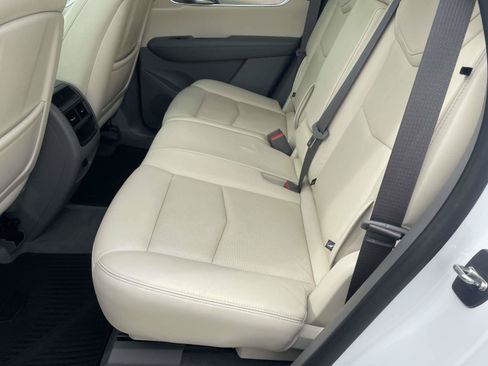Used 2019 Cadillac XT5 Luxury AWD/4WD image 10