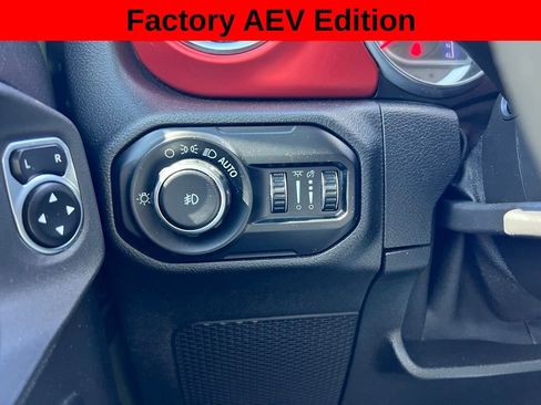 Used 2021 Jeep Wrangler Unlimited Rubicon AWD/4WD image 41