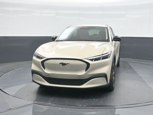 New 2025 Ford Mustang Mach-E Select image 5