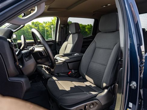 Used 2023 Chevrolet Silverado 1500 RST AWD/4WD image 19