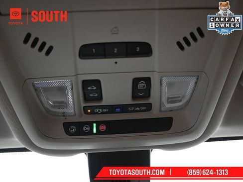 Used 2020 GMC Terrain SLT w/ Preferred Package image 18