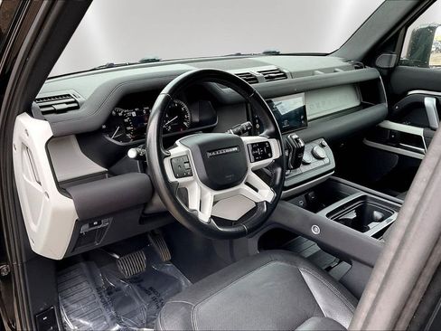Used 2023 Land Rover Defender 110 X-Dynamic SE image 17