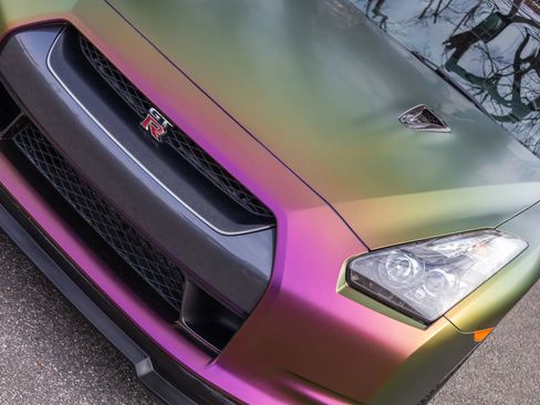 Used 2010 Nissan GT-R Premium image 14