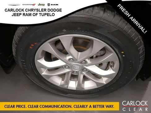 Used 2019 Hyundai Santa Fe SE image 45